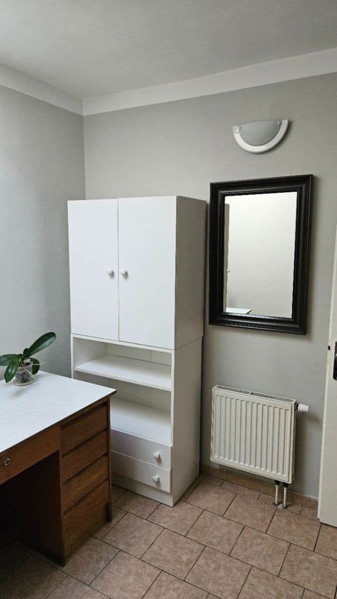 Prenájom bytu 5-izbový 120 m², U Bažantnice, Poděbrady, Středočeský kraj Prenájom bytu 5-izbový 120 m², U Bažantnice, Poděbrady, Středočeský kraj