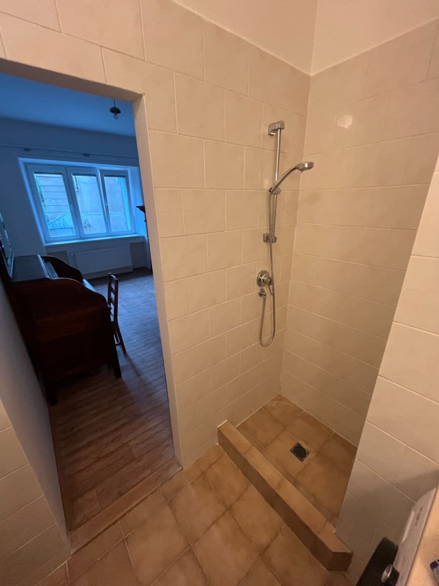 Prenájom bytu 2-izbový 58 m², U Kublova, Praha, Praha Prenájom bytu 2-izbový 58 m², U Kublova, Praha, Praha