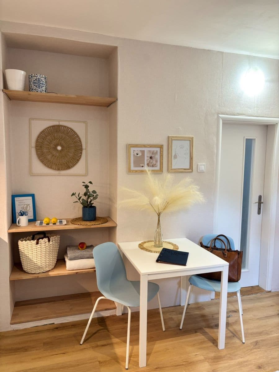 Predaj nebytového priestoru 25 m², Šlikova, Praha, Praha Predaj nebytového priestoru 25 m², Šlikova, Praha, Praha