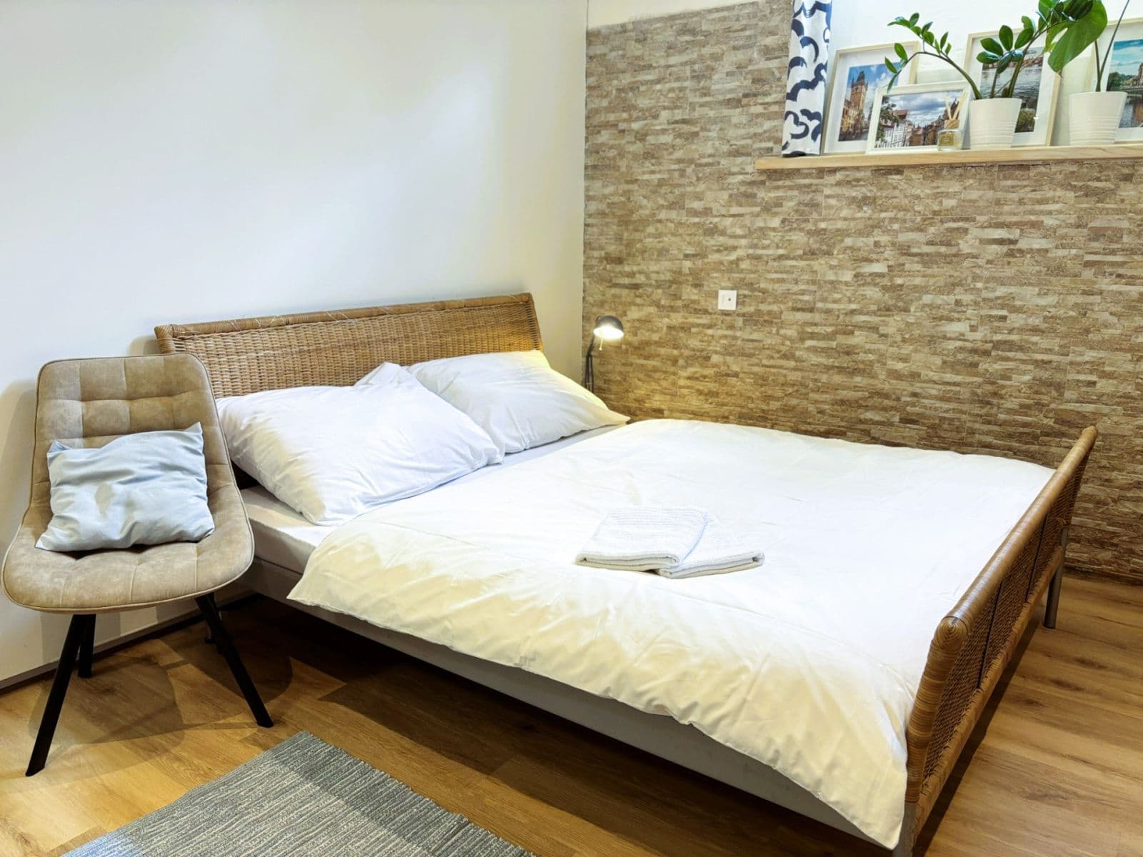 Predaj nebytového priestoru 25 m², Šlikova, Praha, Praha Predaj nebytového priestoru 25 m², Šlikova, Praha, Praha