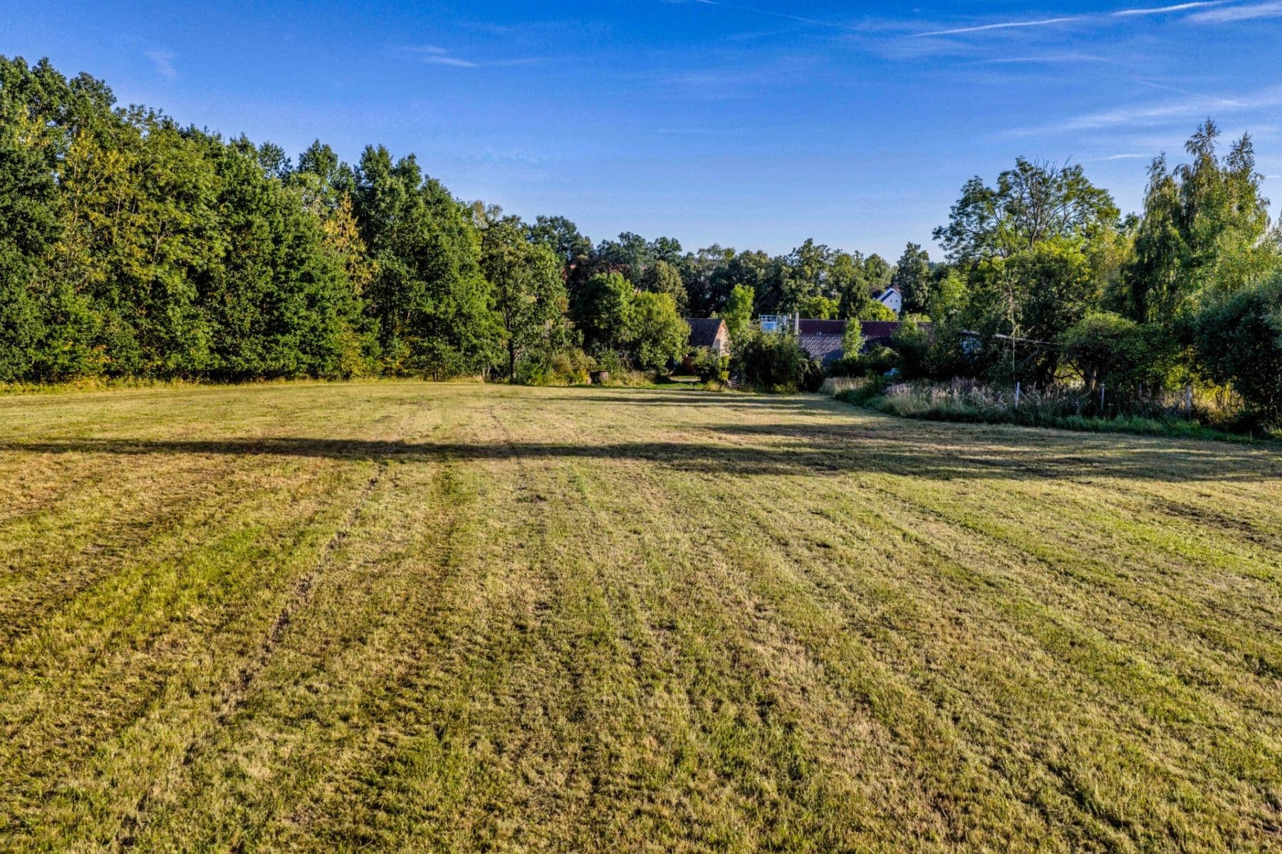 Predaj pozemku 2.102 m², Lásenice, Jihočeský kraj Predaj pozemku 2.102 m², Lásenice, Jihočeský kraj