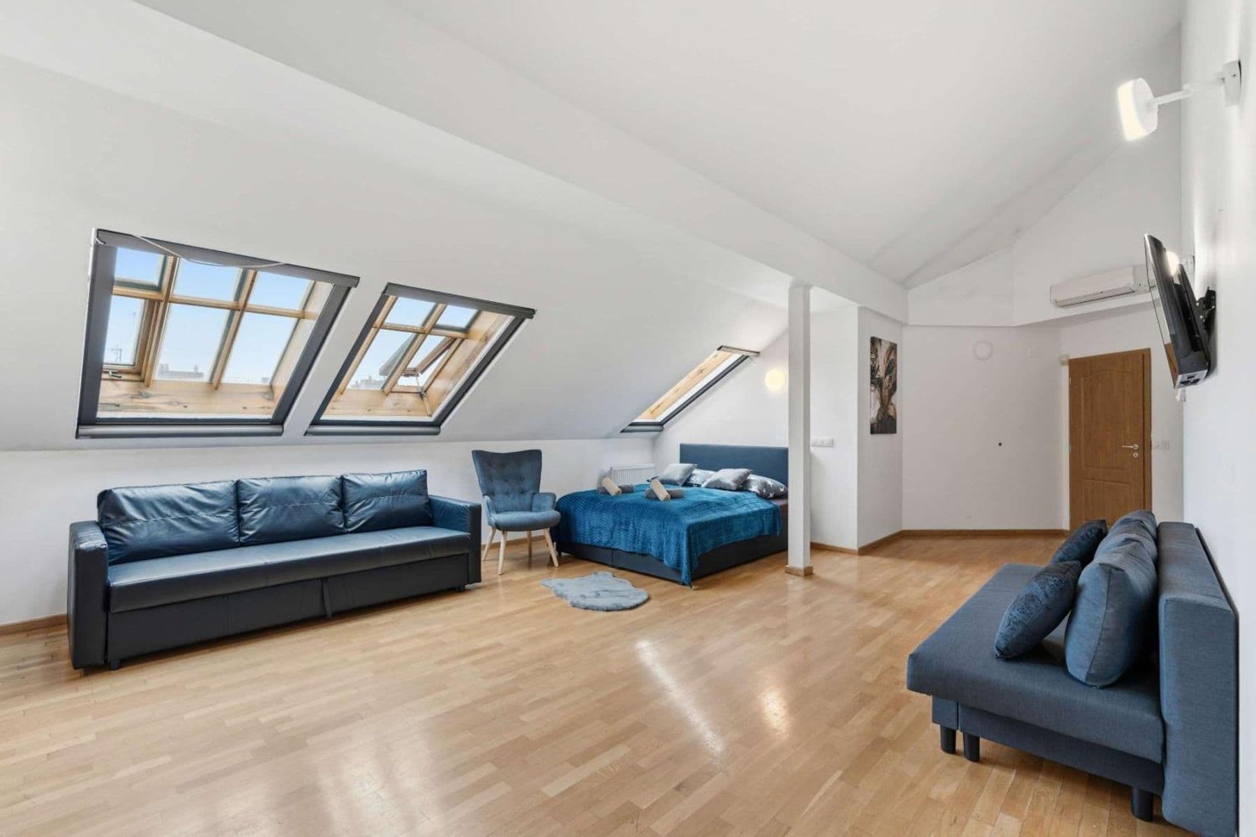 Prenájom bytu 182 m², Zborovská, Praha, Praha Prenájom bytu 182 m², Zborovská, Praha, Praha