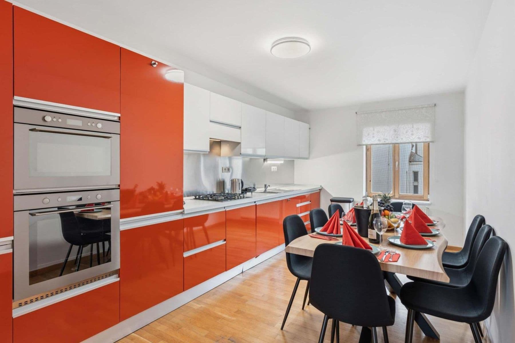 Prenájom bytu 182 m², Zborovská, Praha, Praha Prenájom bytu 182 m², Zborovská, Praha, Praha