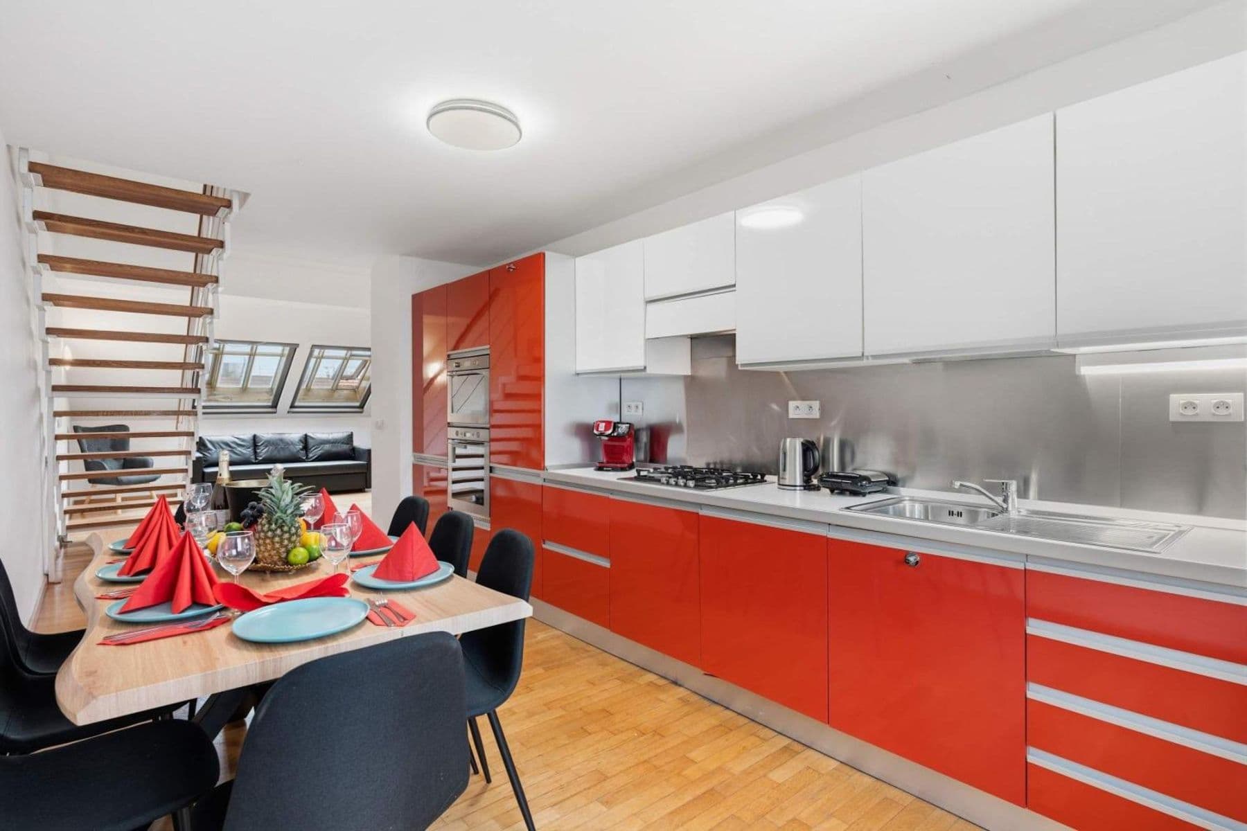 Prenájom bytu 182 m², Zborovská, Praha, Praha Prenájom bytu 182 m², Zborovská, Praha, Praha