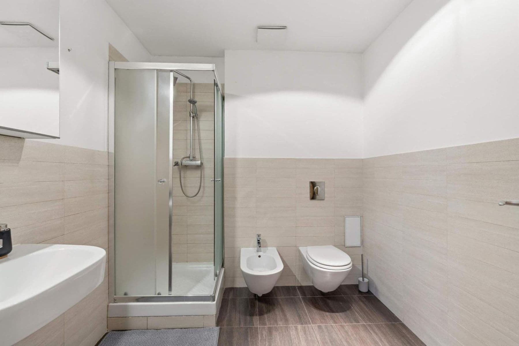 Prenájom bytu 182 m², Zborovská, Praha, Praha Prenájom bytu 182 m², Zborovská, Praha, Praha