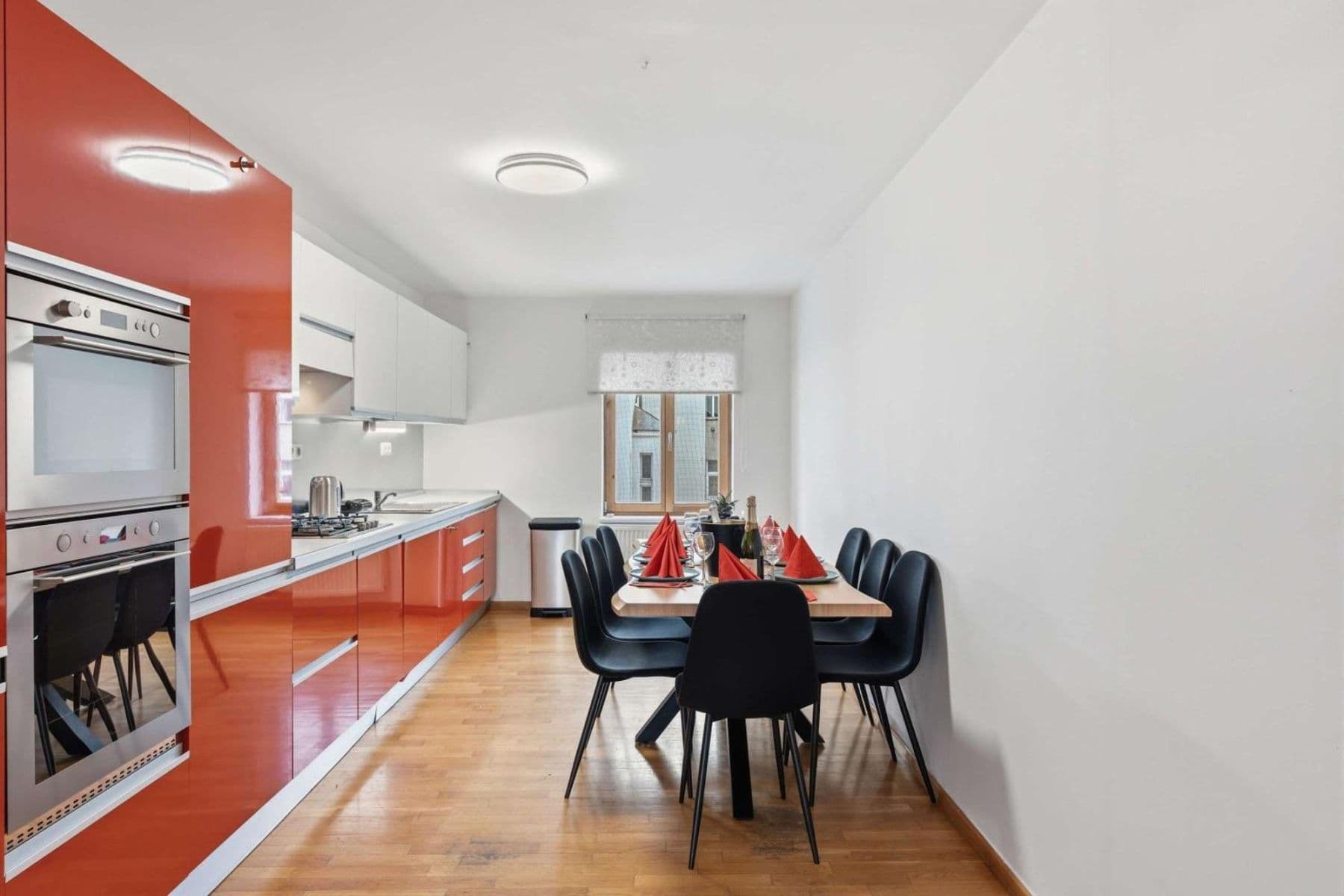 Prenájom bytu 182 m², Zborovská, Praha, Praha Prenájom bytu 182 m², Zborovská, Praha, Praha