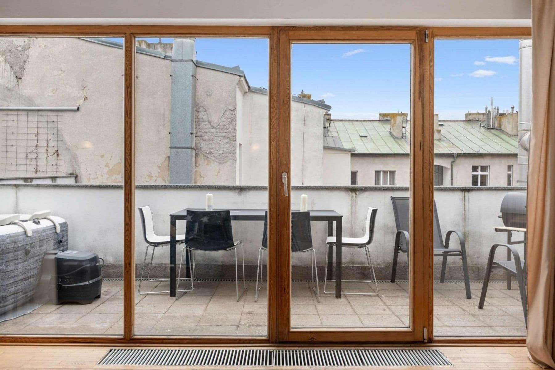 Prenájom bytu 182 m², Zborovská, Praha, Praha Prenájom bytu 182 m², Zborovská, Praha, Praha