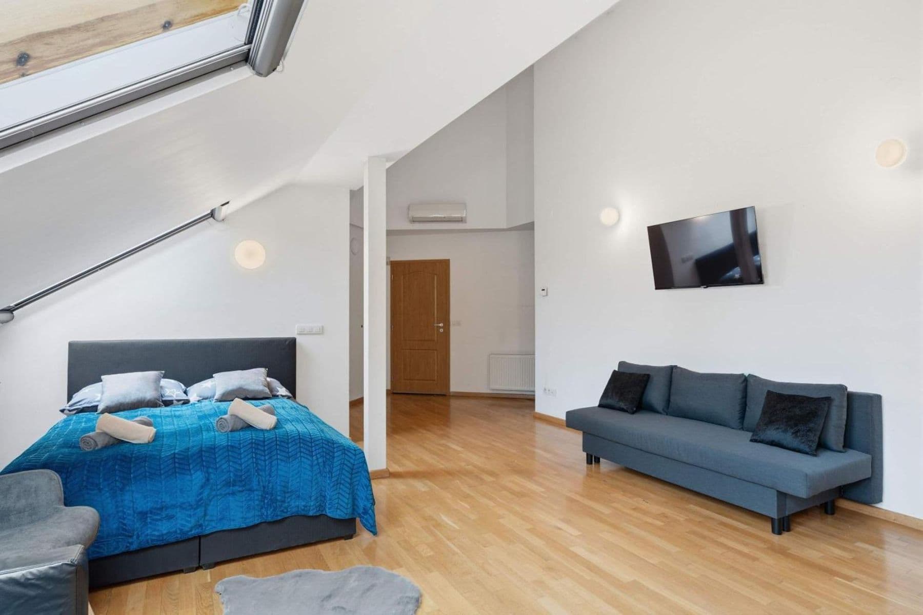 Prenájom bytu 182 m², Zborovská, Praha, Praha Prenájom bytu 182 m², Zborovská, Praha, Praha