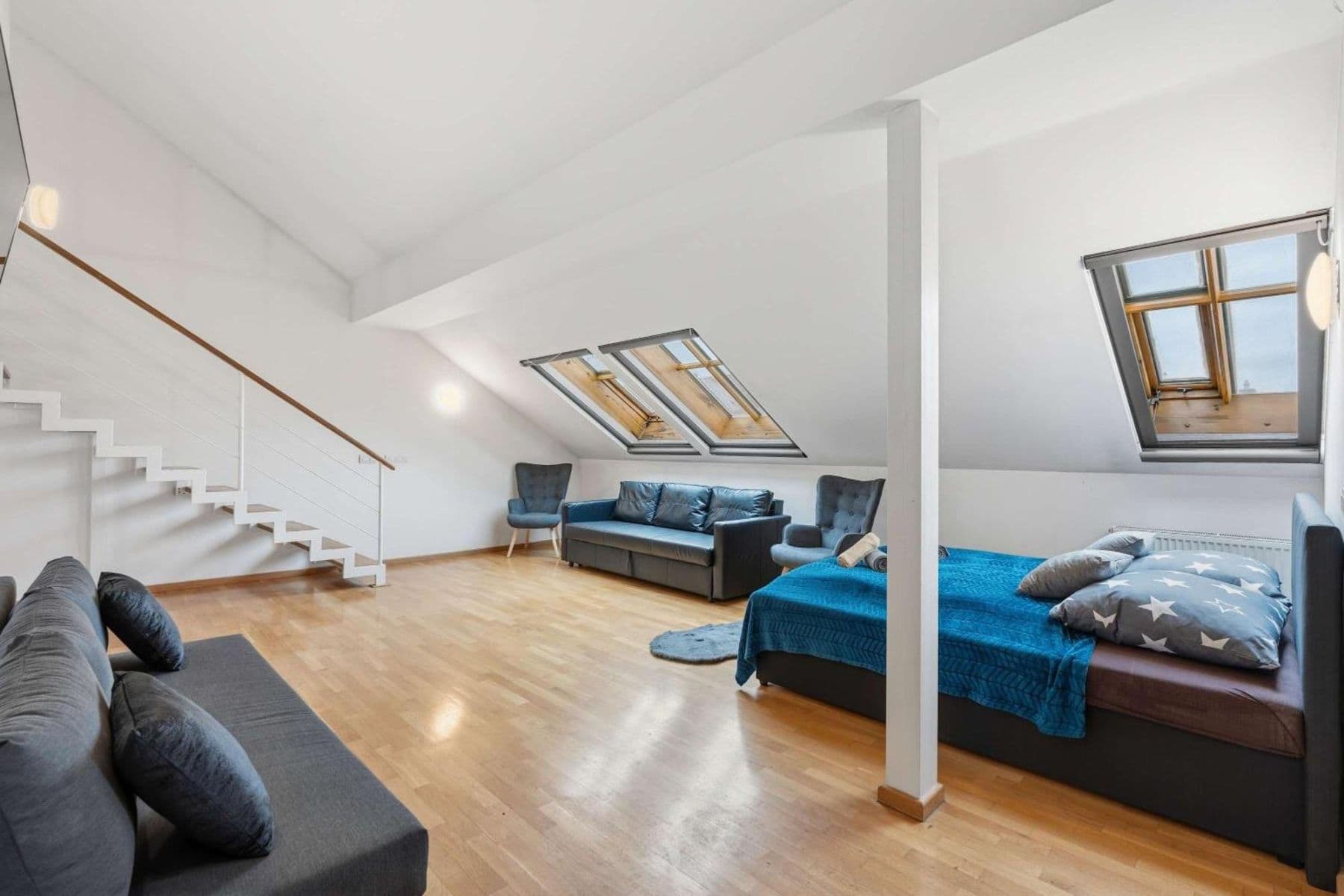 Prenájom bytu 182 m², Zborovská, Praha, Praha Prenájom bytu 182 m², Zborovská, Praha, Praha