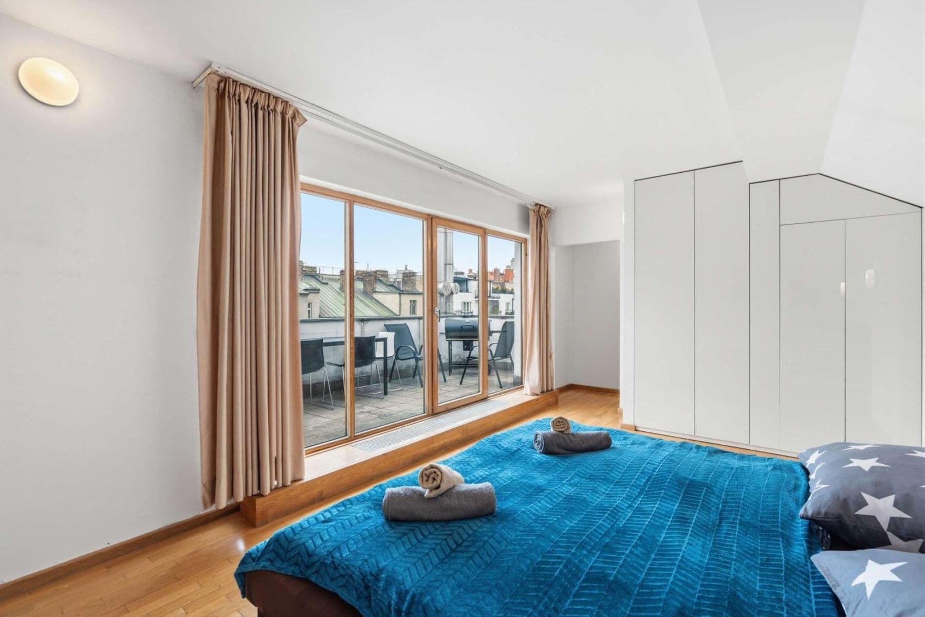 Prenájom bytu 182 m², Zborovská, Praha, Praha Prenájom bytu 182 m², Zborovská, Praha, Praha