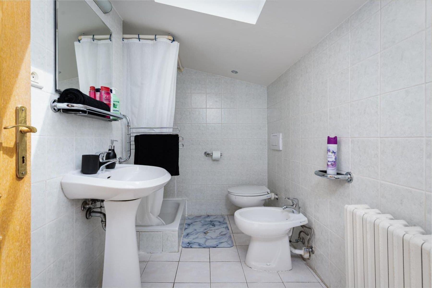 Prenájom bytu 154 m², Matoušova, Praha, Praha Prenájom bytu 154 m², Matoušova, Praha, Praha