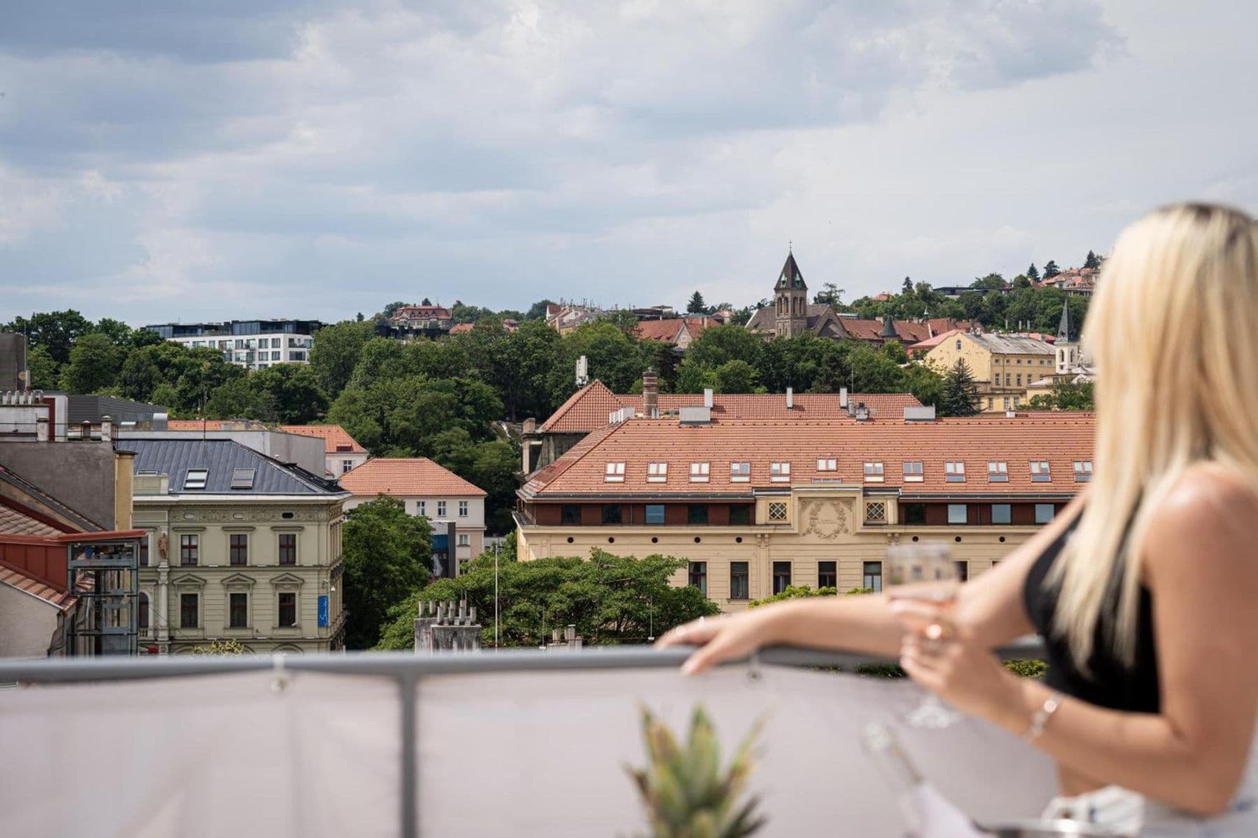 Prenájom bytu 154 m², Matoušova, Praha, Praha Prenájom bytu 154 m², Matoušova, Praha, Praha
