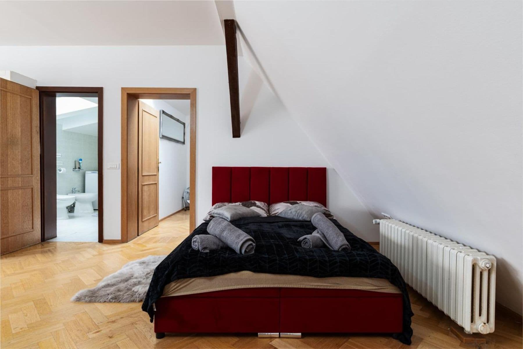 Prenájom bytu 154 m², Matoušova, Praha, Praha Prenájom bytu 154 m², Matoušova, Praha, Praha