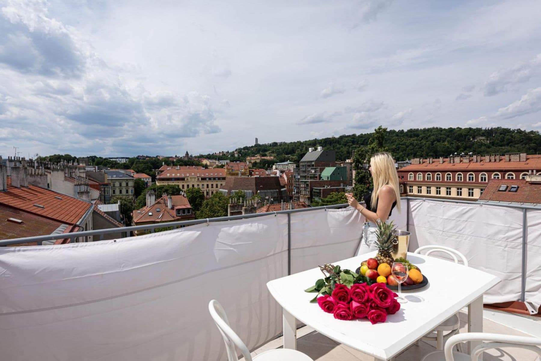 Prenájom bytu 154 m², Matoušova, Praha, Praha Prenájom bytu 154 m², Matoušova, Praha, Praha