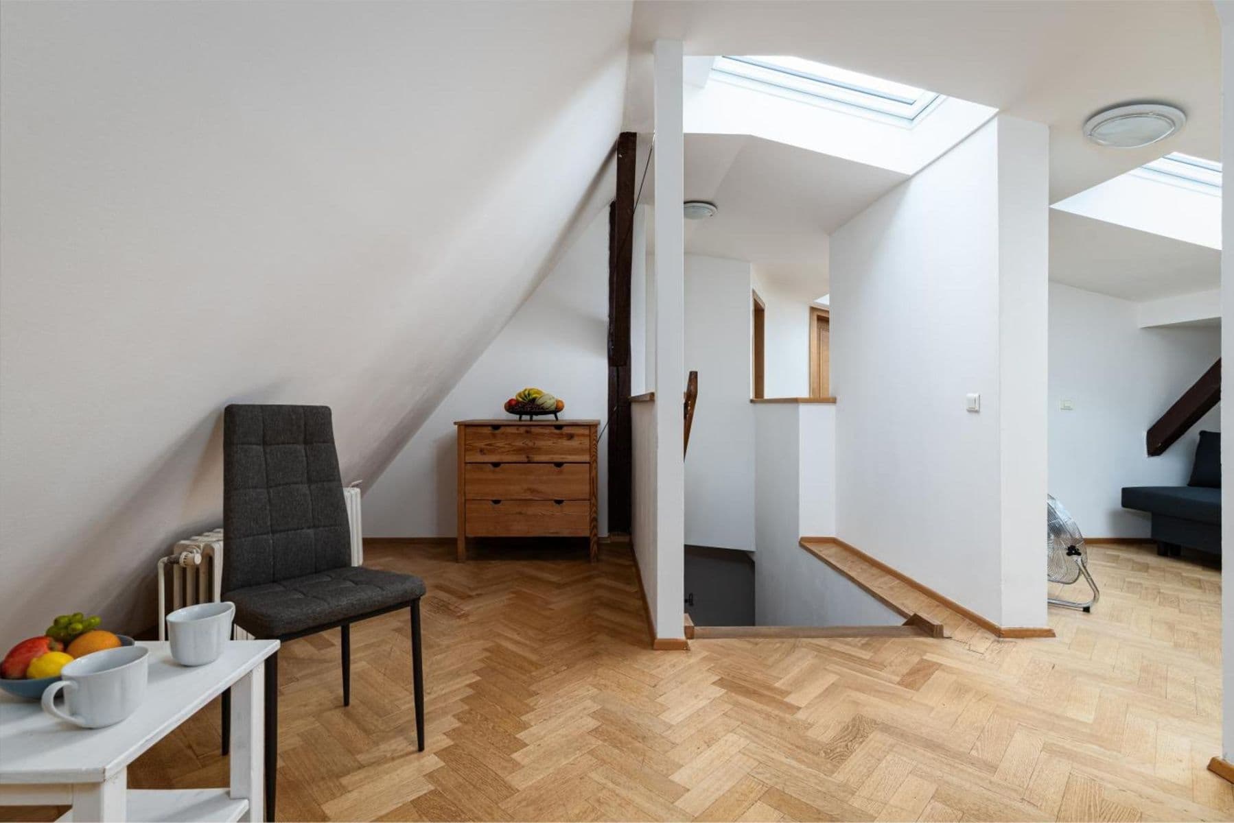 Prenájom bytu 154 m², Matoušova, Praha, Praha Prenájom bytu 154 m², Matoušova, Praha, Praha