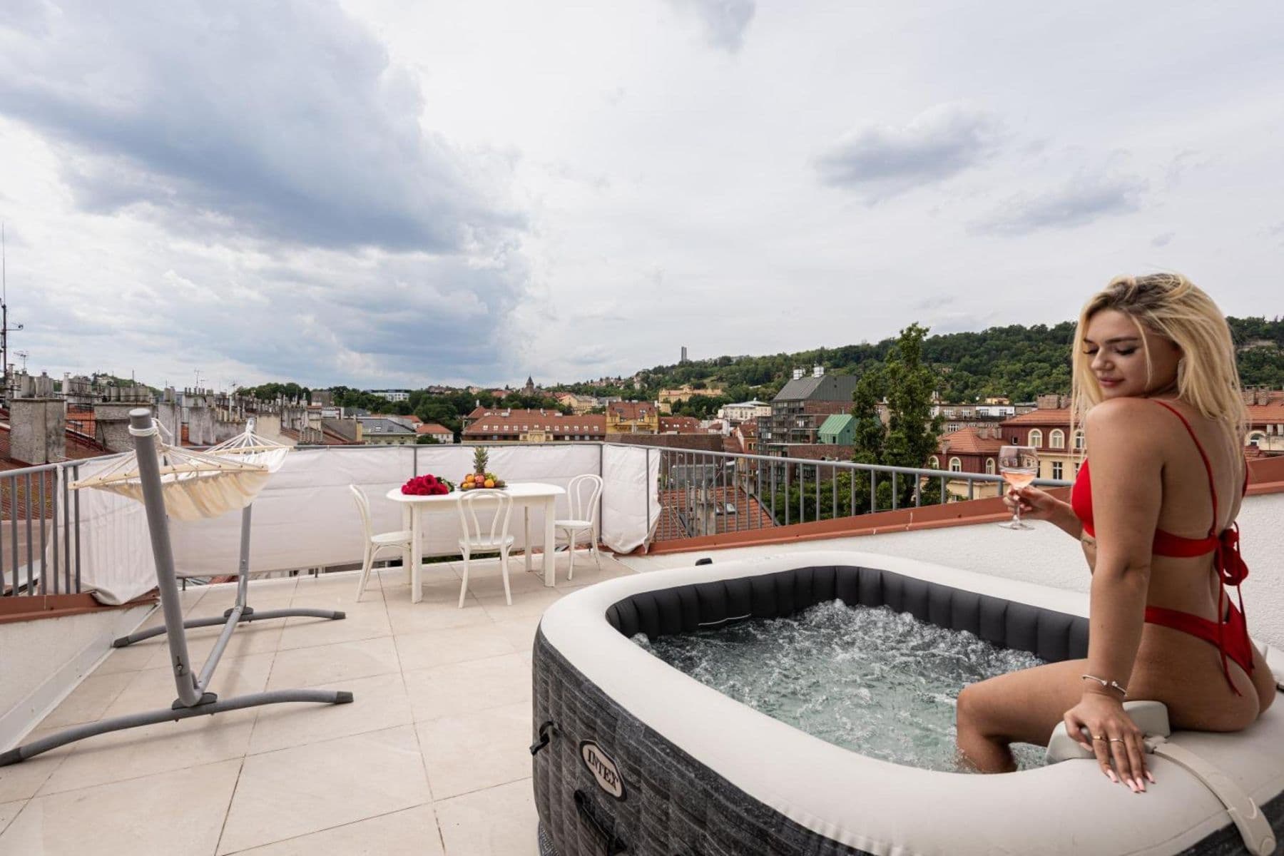 Prenájom bytu 154 m², Matoušova, Praha, Praha Prenájom bytu 154 m², Matoušova, Praha, Praha