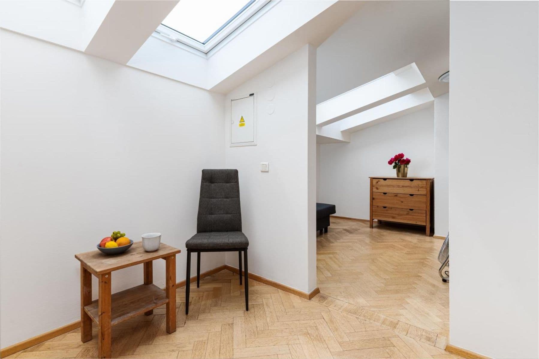 Prenájom bytu 154 m², Matoušova, Praha, Praha Prenájom bytu 154 m², Matoušova, Praha, Praha
