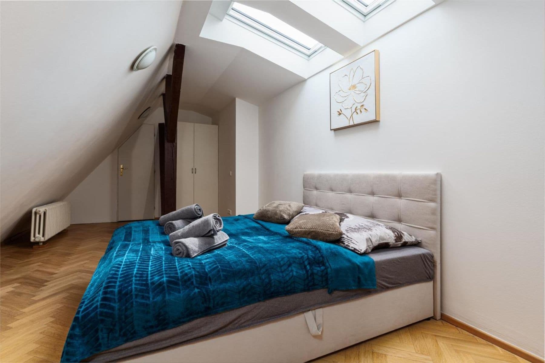 Prenájom bytu 154 m², Matoušova, Praha, Praha Prenájom bytu 154 m², Matoušova, Praha, Praha