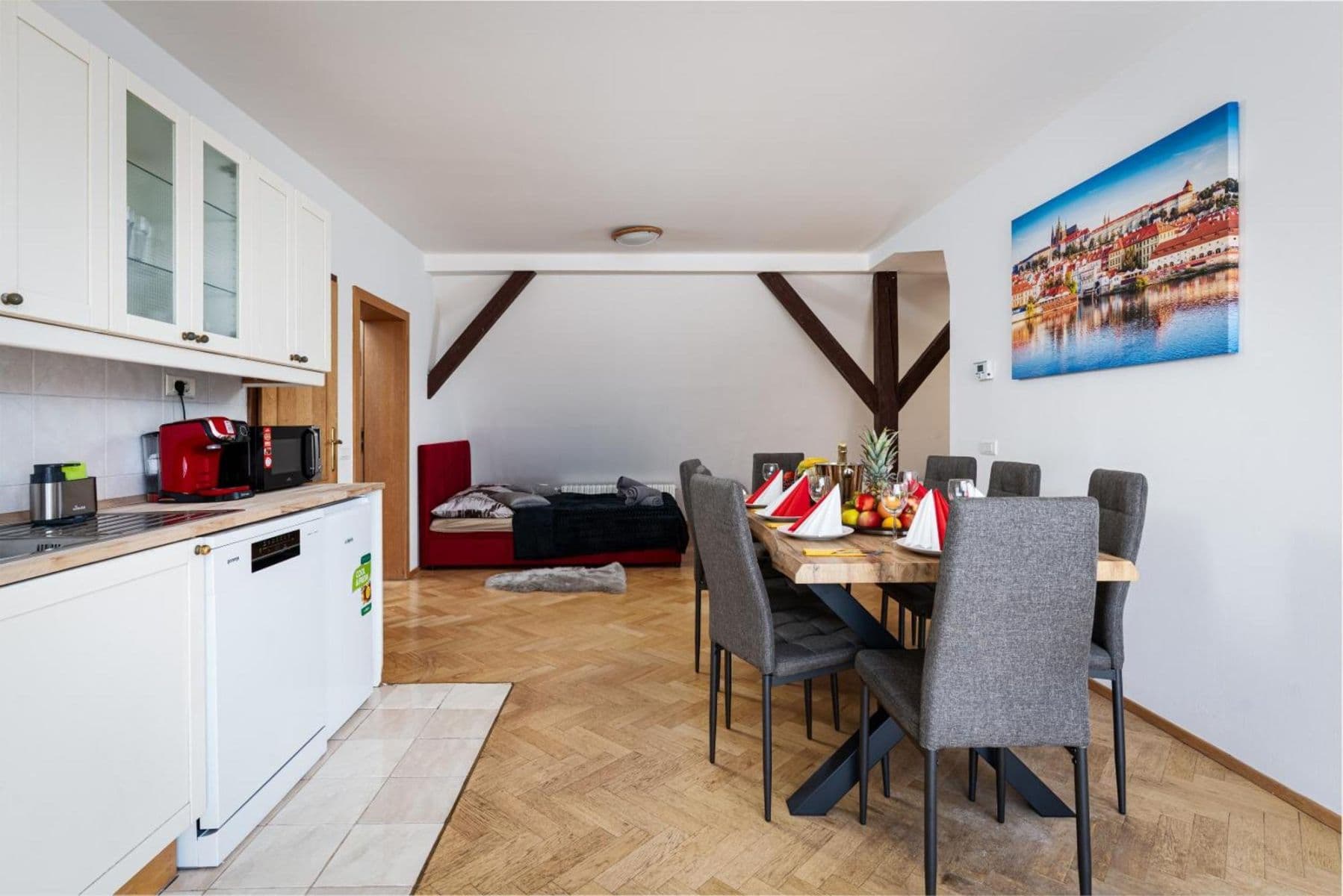 Prenájom bytu 154 m², Matoušova, Praha, Praha Prenájom bytu 154 m², Matoušova, Praha, Praha