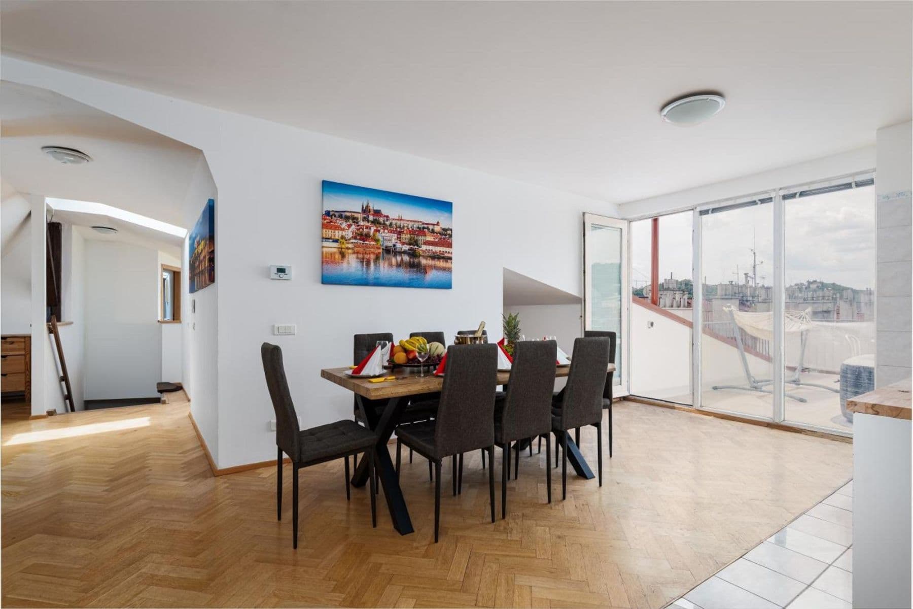 Prenájom bytu 154 m², Matoušova, Praha, Praha Prenájom bytu 154 m², Matoušova, Praha, Praha
