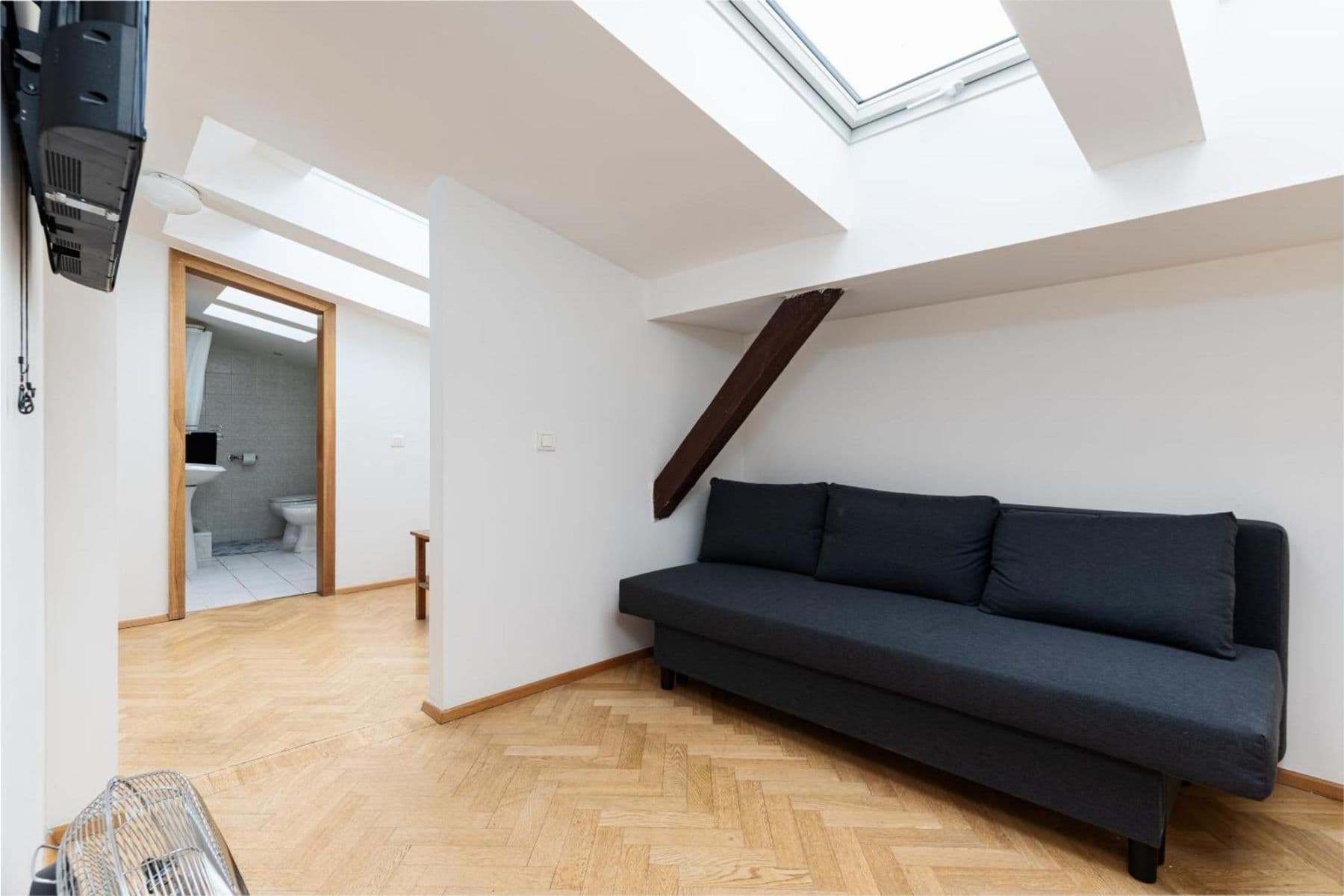 Prenájom bytu 154 m², Matoušova, Praha, Praha Prenájom bytu 154 m², Matoušova, Praha, Praha