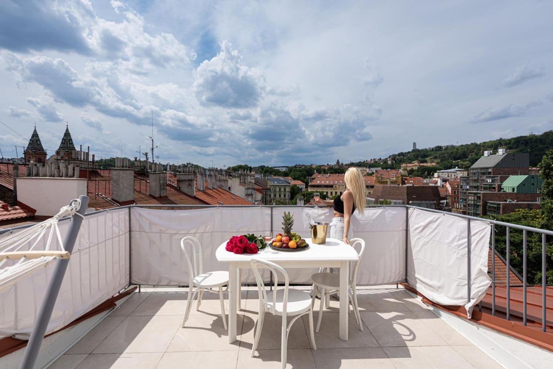 Prenájom bytu 154 m², Matoušova, Praha, Praha Prenájom bytu 154 m², Matoušova, Praha, Praha