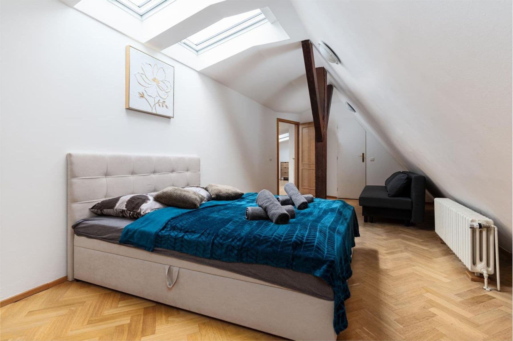 Prenájom bytu 154 m², Matoušova, Praha, Praha Prenájom bytu 154 m², Matoušova, Praha, Praha
