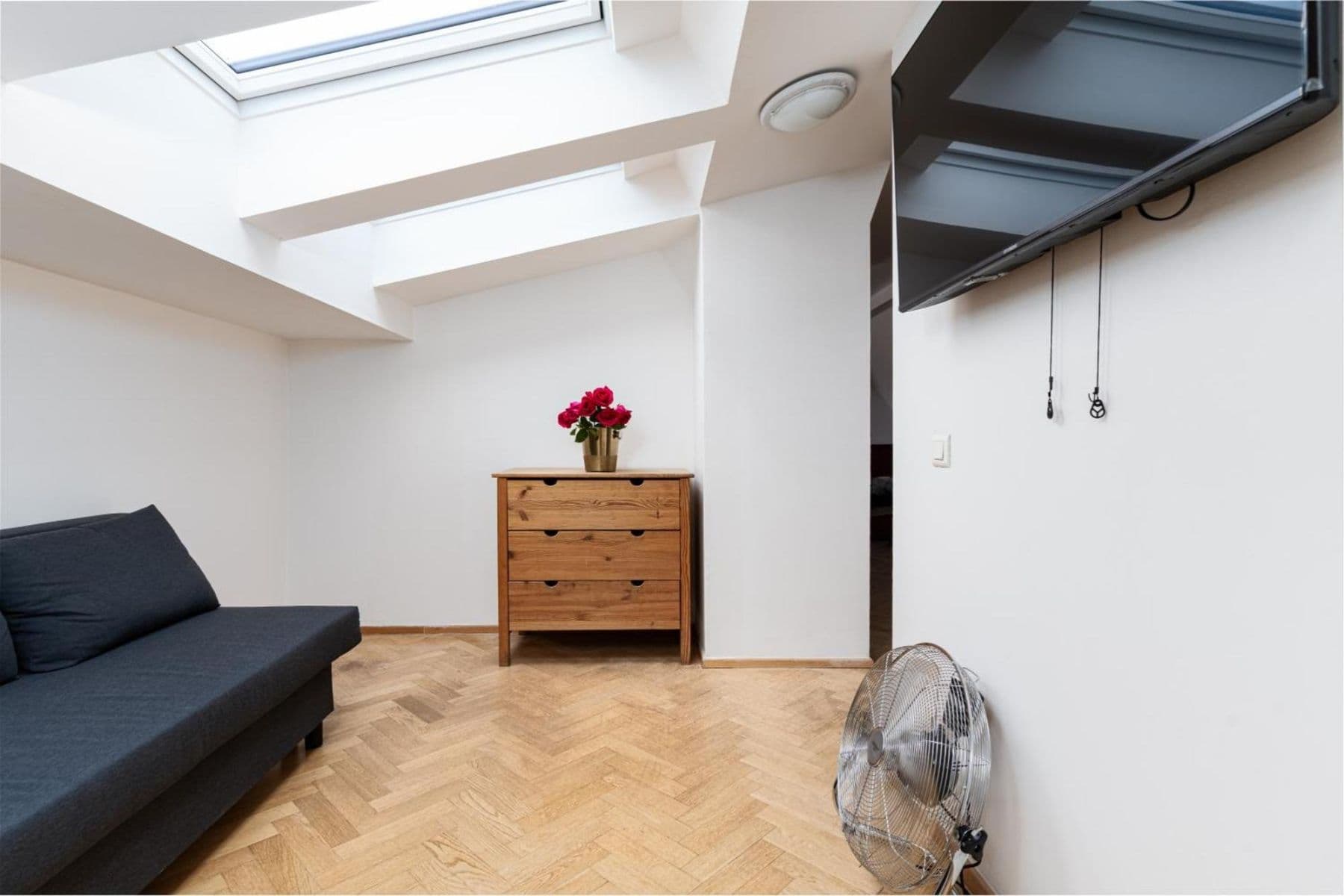 Prenájom bytu 154 m², Matoušova, Praha, Praha Prenájom bytu 154 m², Matoušova, Praha, Praha