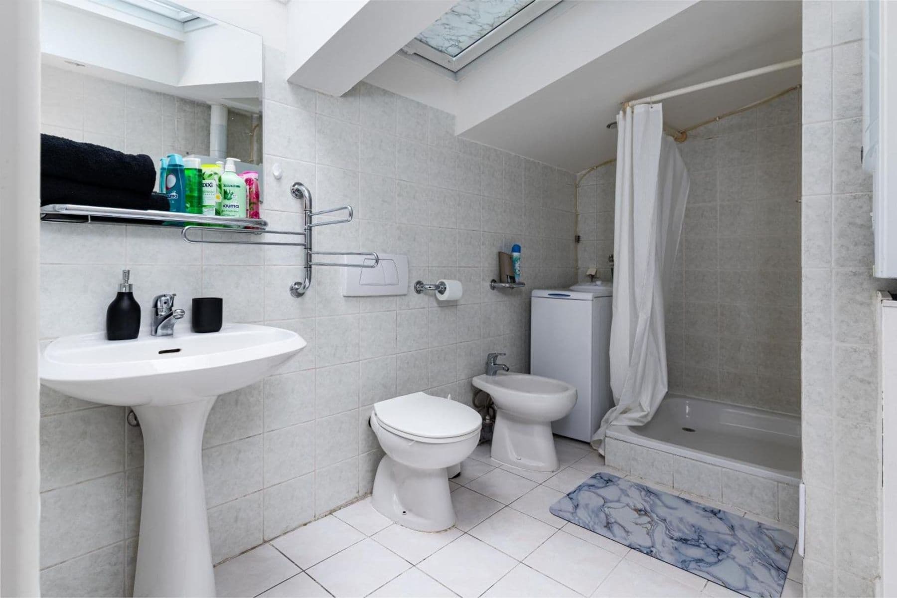 Prenájom bytu 154 m², Matoušova, Praha, Praha Prenájom bytu 154 m², Matoušova, Praha, Praha