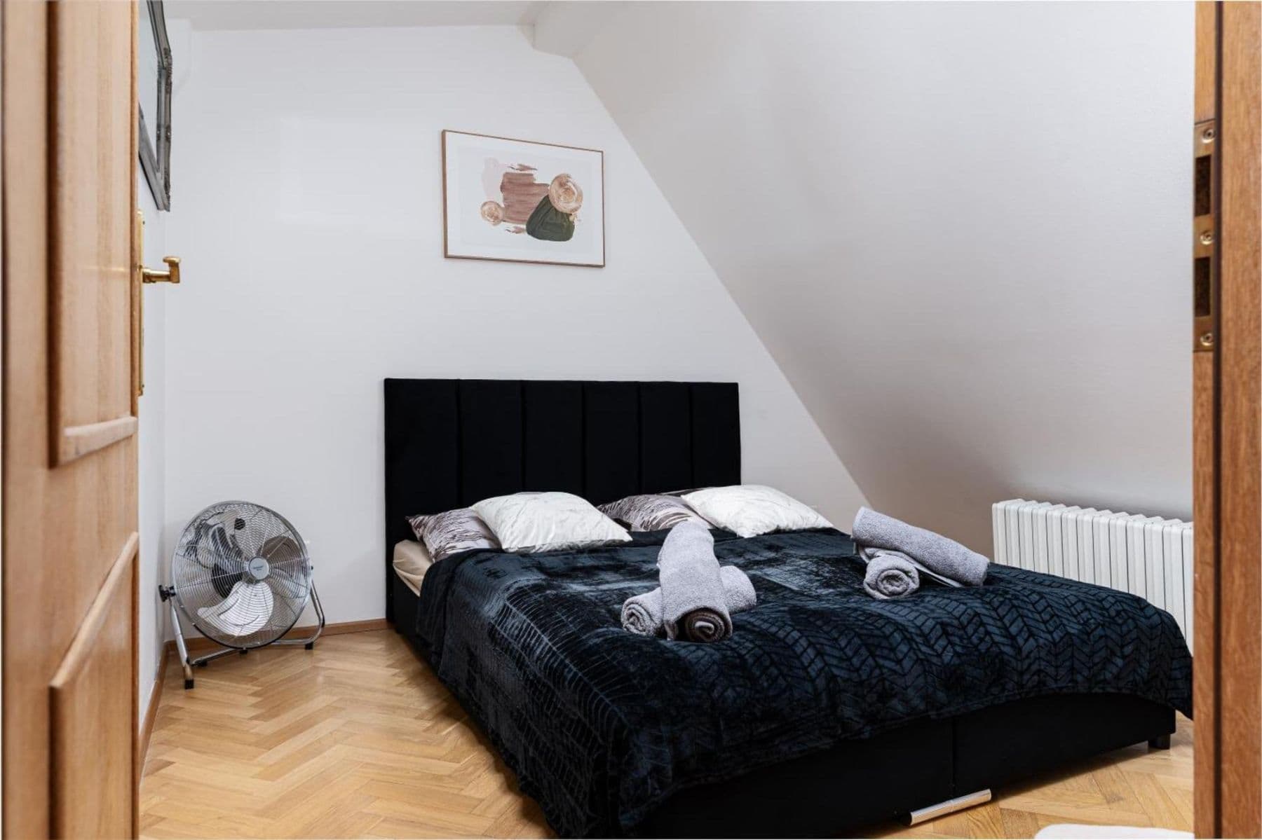 Prenájom bytu 154 m², Matoušova, Praha, Praha Prenájom bytu 154 m², Matoušova, Praha, Praha