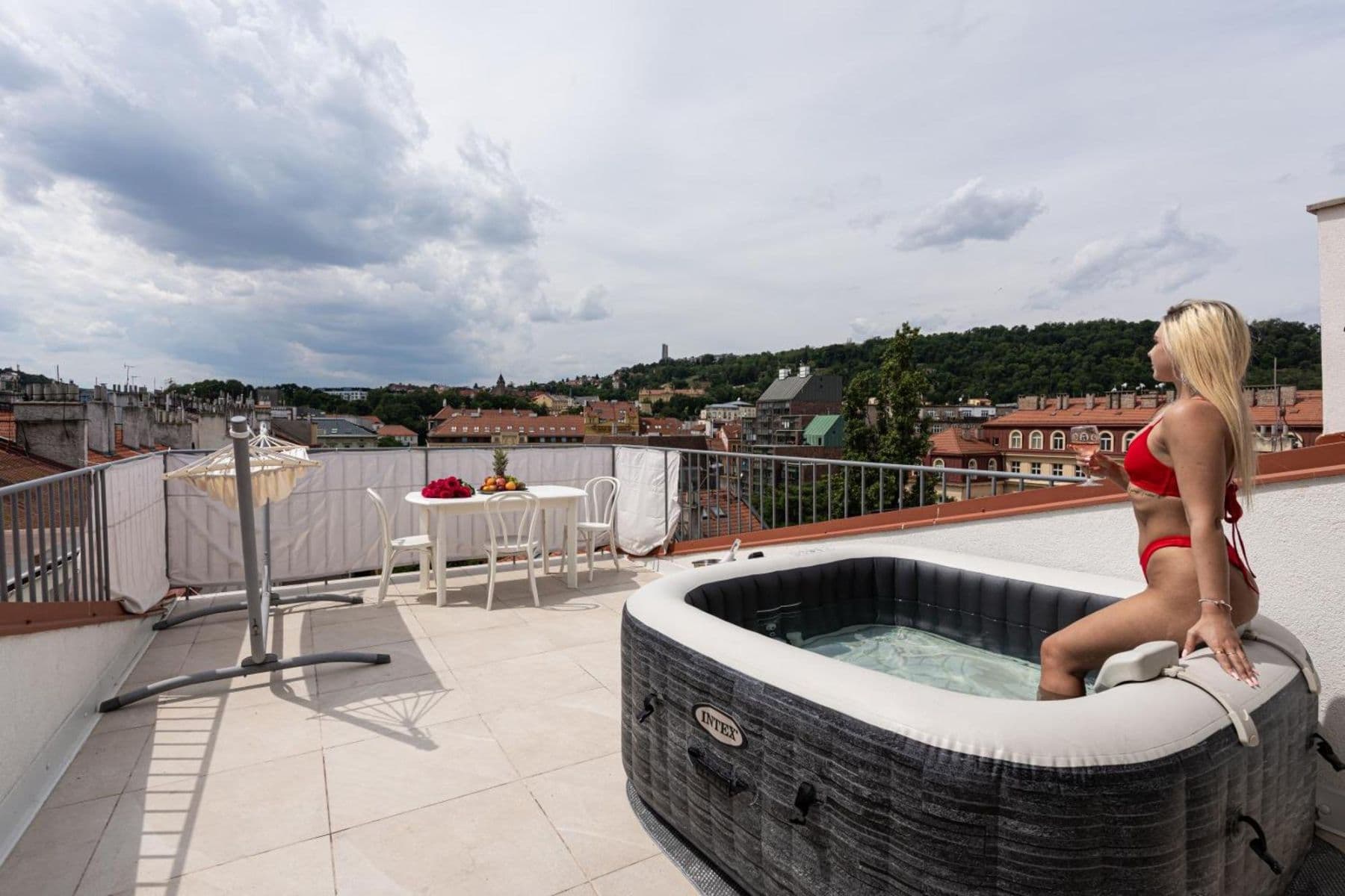 Prenájom bytu 154 m², Matoušova, Praha, Praha Prenájom bytu 154 m², Matoušova, Praha, Praha
