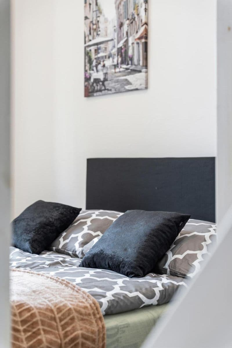 Prenájom bytu 154 m², Zborovská, Praha, Praha Prenájom bytu 154 m², Zborovská, Praha, Praha