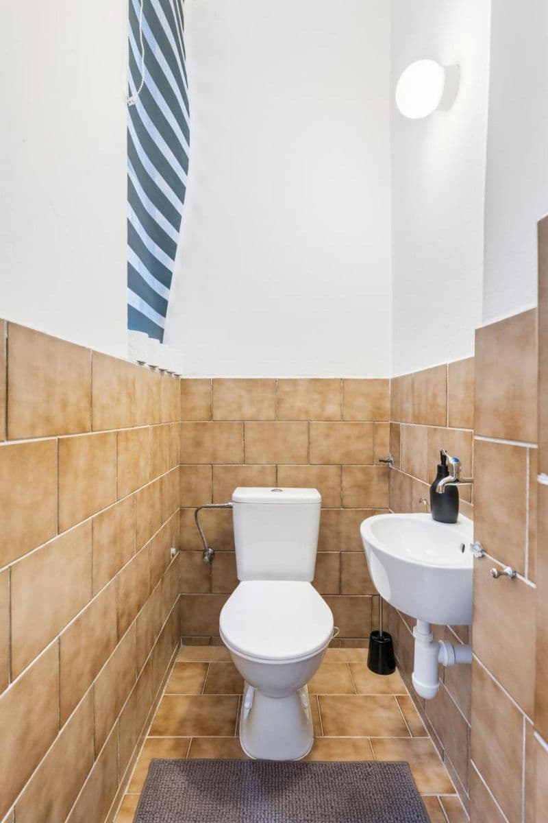 Prenájom bytu 154 m², Zborovská, Praha, Praha Prenájom bytu 154 m², Zborovská, Praha, Praha