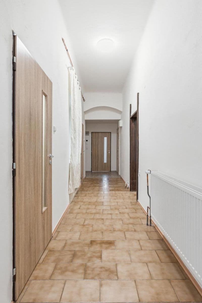 Prenájom bytu 154 m², Zborovská, Praha, Praha Prenájom bytu 154 m², Zborovská, Praha, Praha
