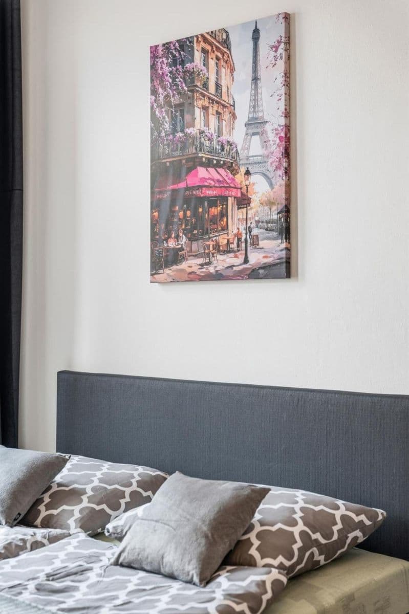 Prenájom bytu 154 m², Zborovská, Praha, Praha Prenájom bytu 154 m², Zborovská, Praha, Praha