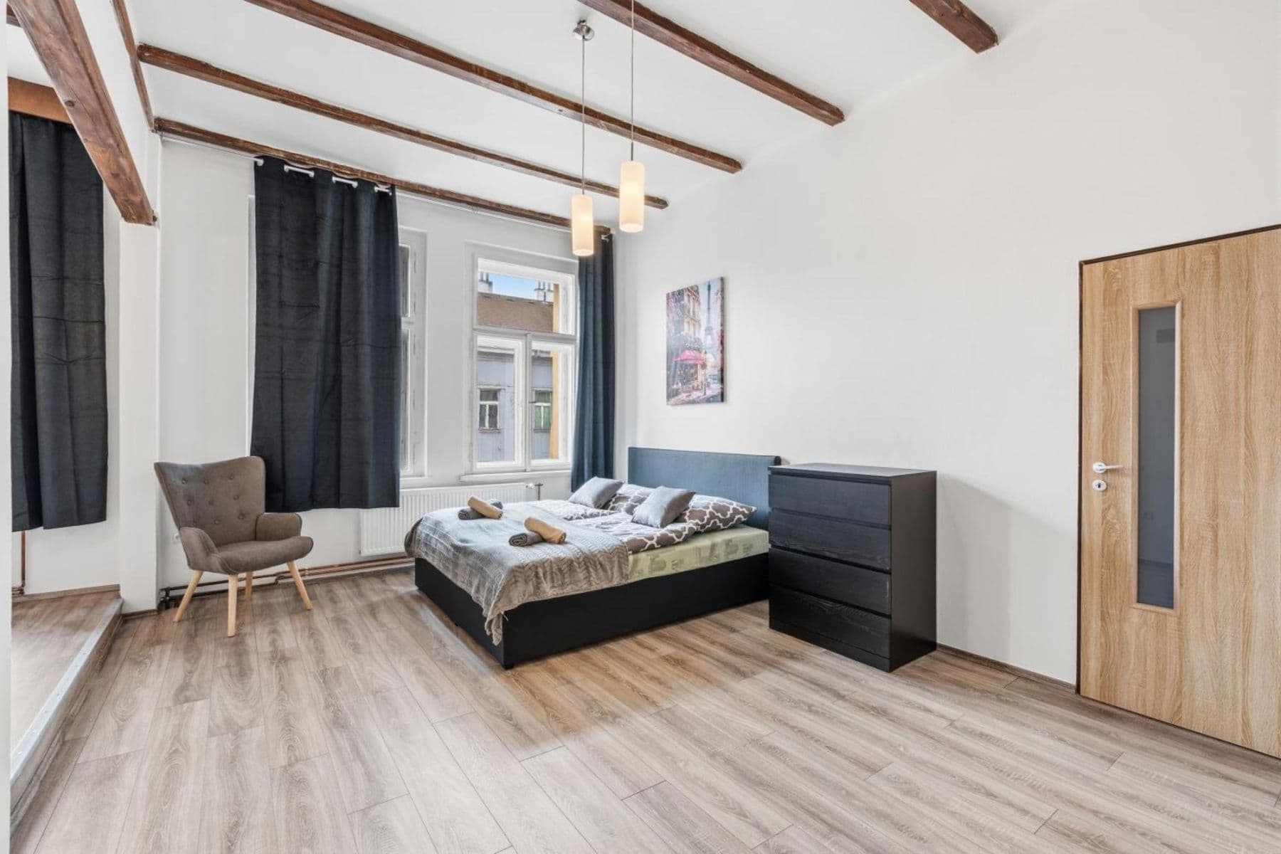 Prenájom bytu 154 m², Zborovská, Praha, Praha Prenájom bytu 154 m², Zborovská, Praha, Praha