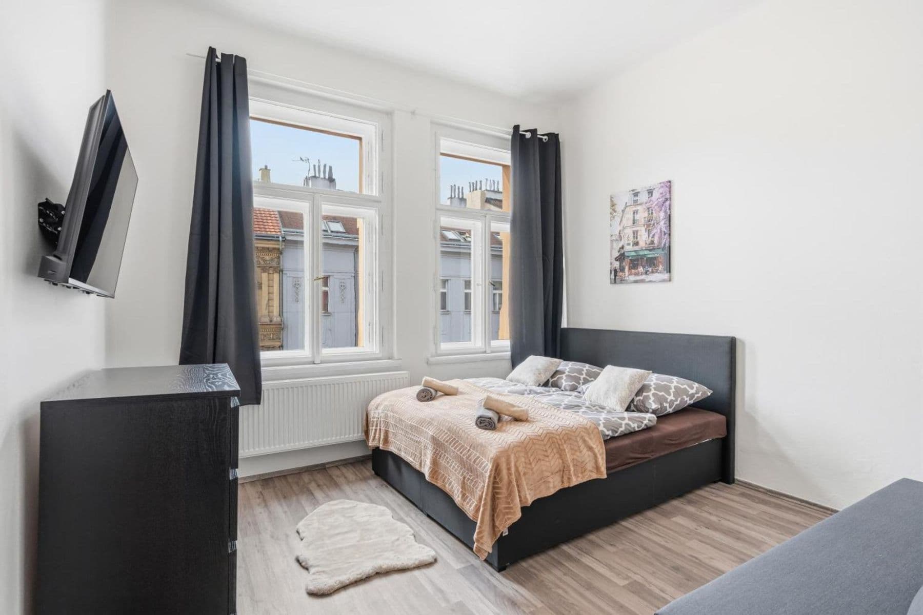Prenájom bytu 154 m², Zborovská, Praha, Praha Prenájom bytu 154 m², Zborovská, Praha, Praha