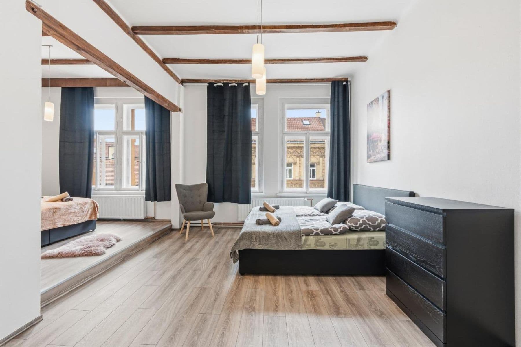 Prenájom bytu 154 m², Zborovská, Praha, Praha Prenájom bytu 154 m², Zborovská, Praha, Praha