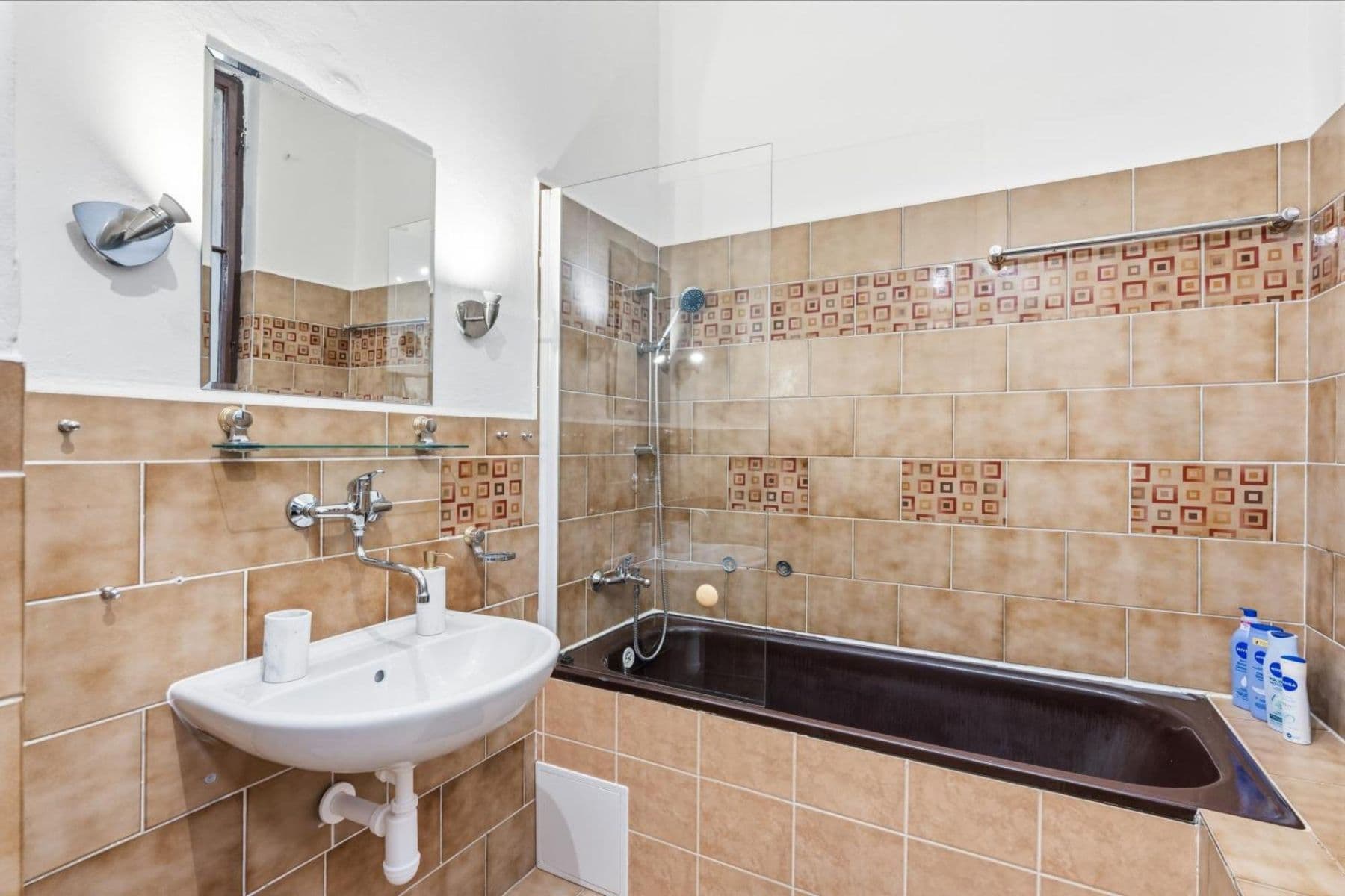 Prenájom bytu 154 m², Zborovská, Praha, Praha Prenájom bytu 154 m², Zborovská, Praha, Praha