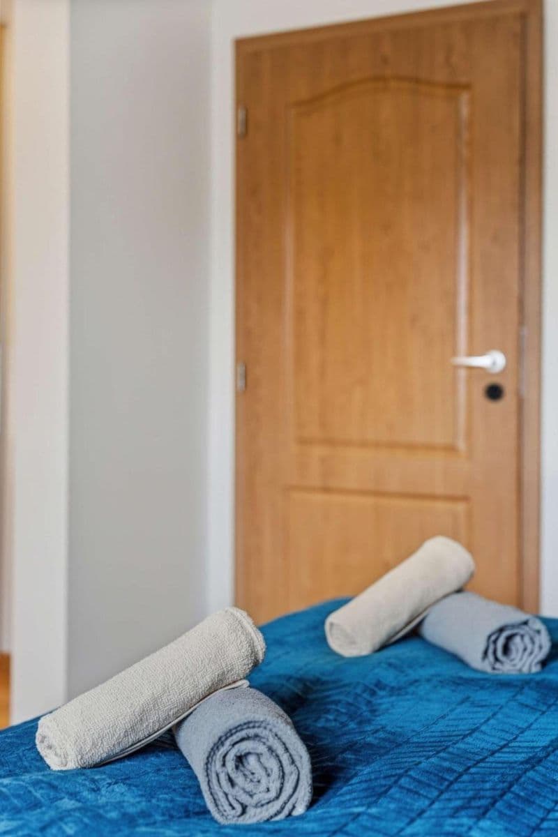 Prenájom bytu 180 m², Zborovská, Praha, Praha Prenájom bytu 180 m², Zborovská, Praha, Praha