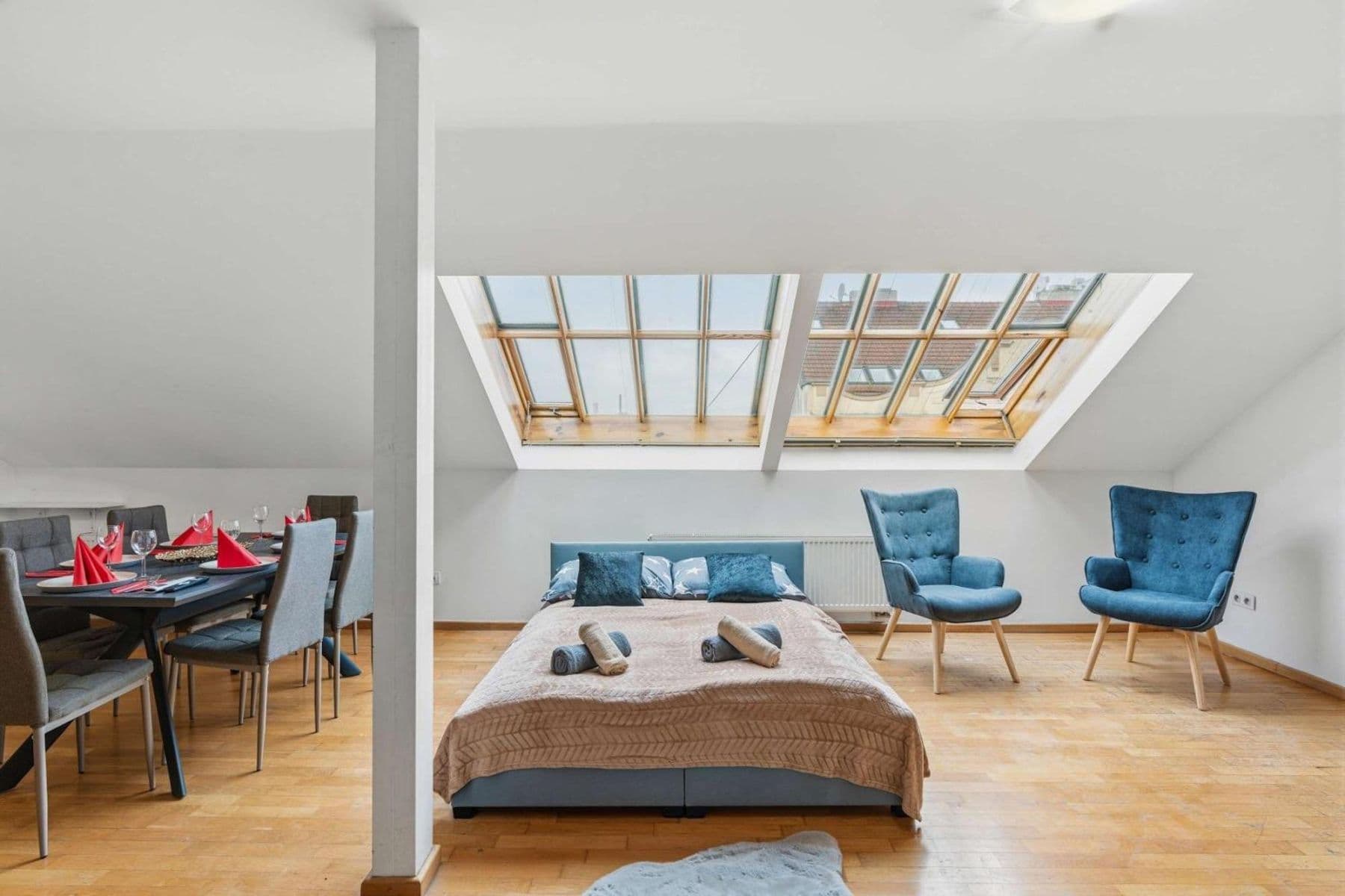 Prenájom bytu 180 m², Zborovská, Praha, Praha Prenájom bytu 180 m², Zborovská, Praha, Praha