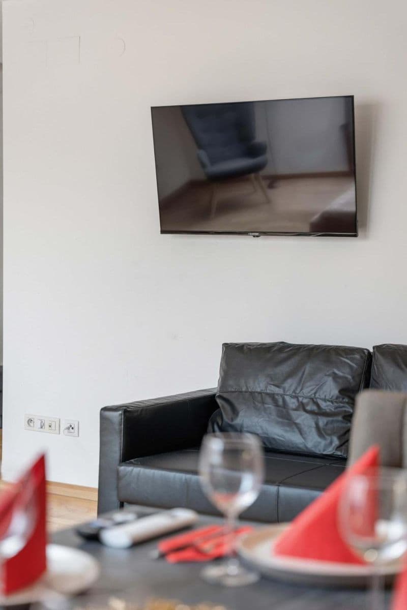 Prenájom bytu 180 m², Zborovská, Praha, Praha Prenájom bytu 180 m², Zborovská, Praha, Praha