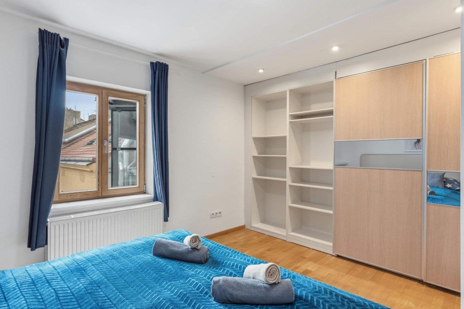 Prenájom bytu 180 m², Zborovská, Praha, Praha Prenájom bytu 180 m², Zborovská, Praha, Praha