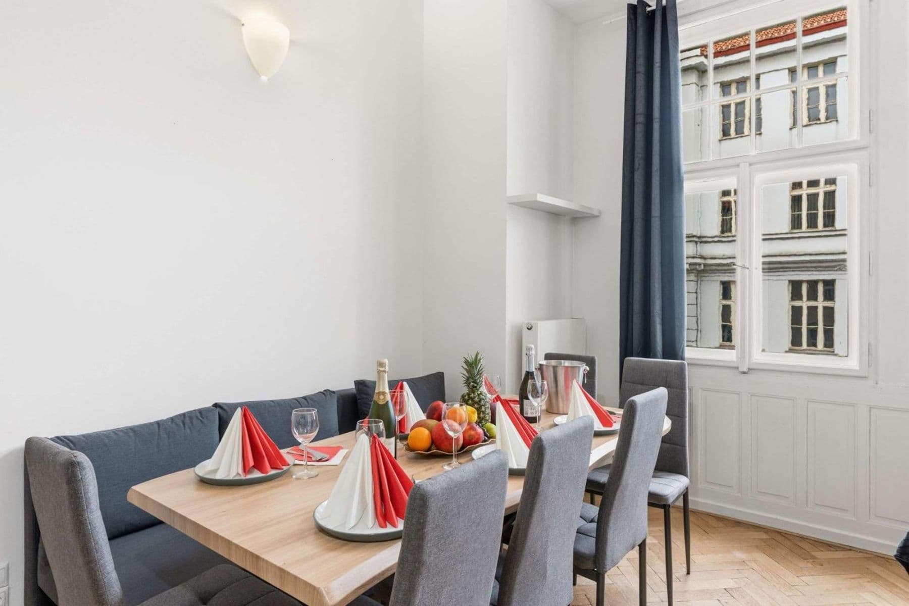 Prenájom bytu 142 m², Matoušova, Praha, Praha Prenájom bytu 142 m², Matoušova, Praha, Praha