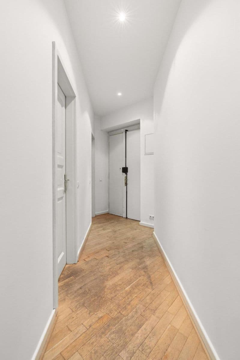 Prenájom bytu 142 m², Matoušova, Praha, Praha Prenájom bytu 142 m², Matoušova, Praha, Praha