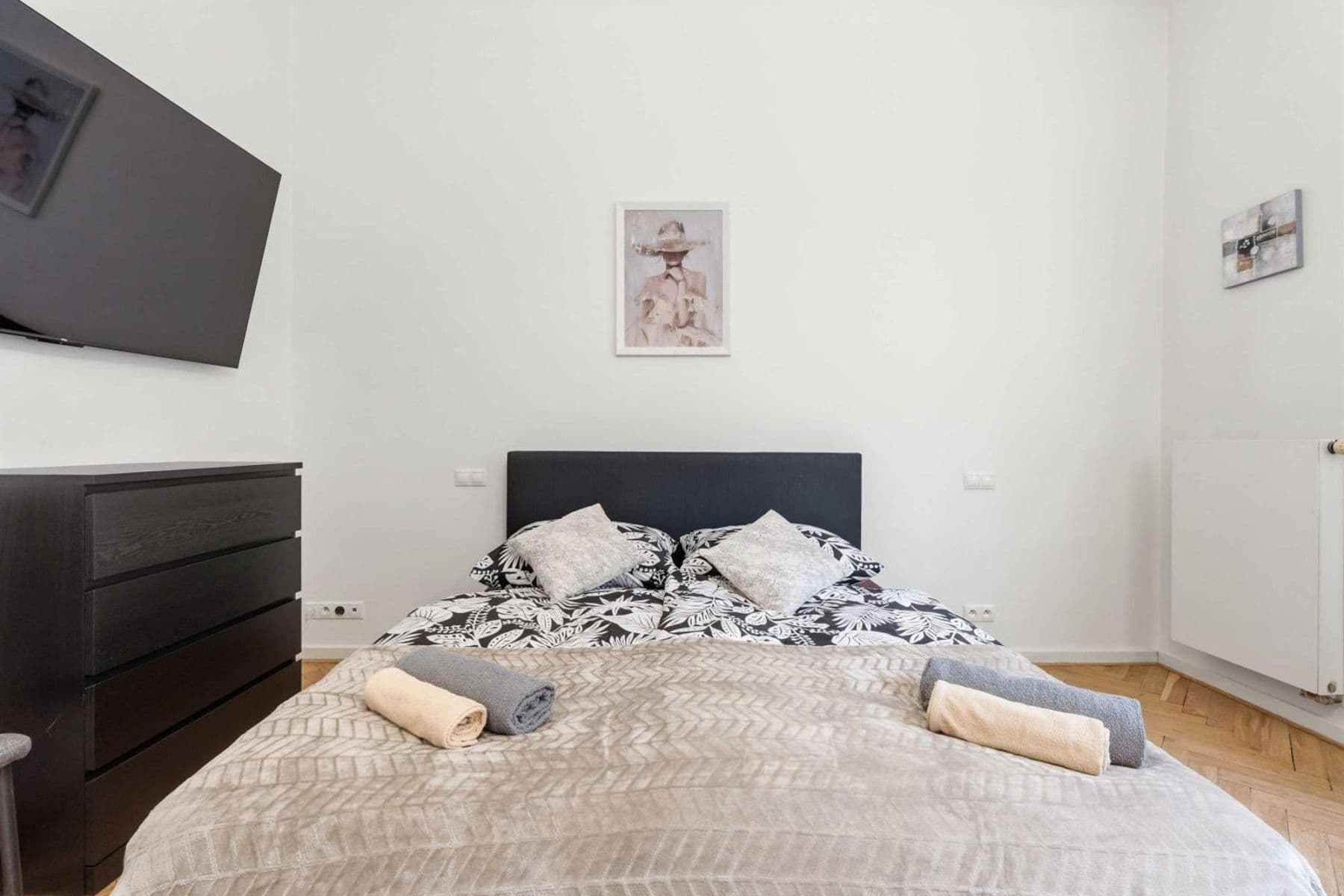 Prenájom bytu 142 m², Matoušova, Praha, Praha Prenájom bytu 142 m², Matoušova, Praha, Praha