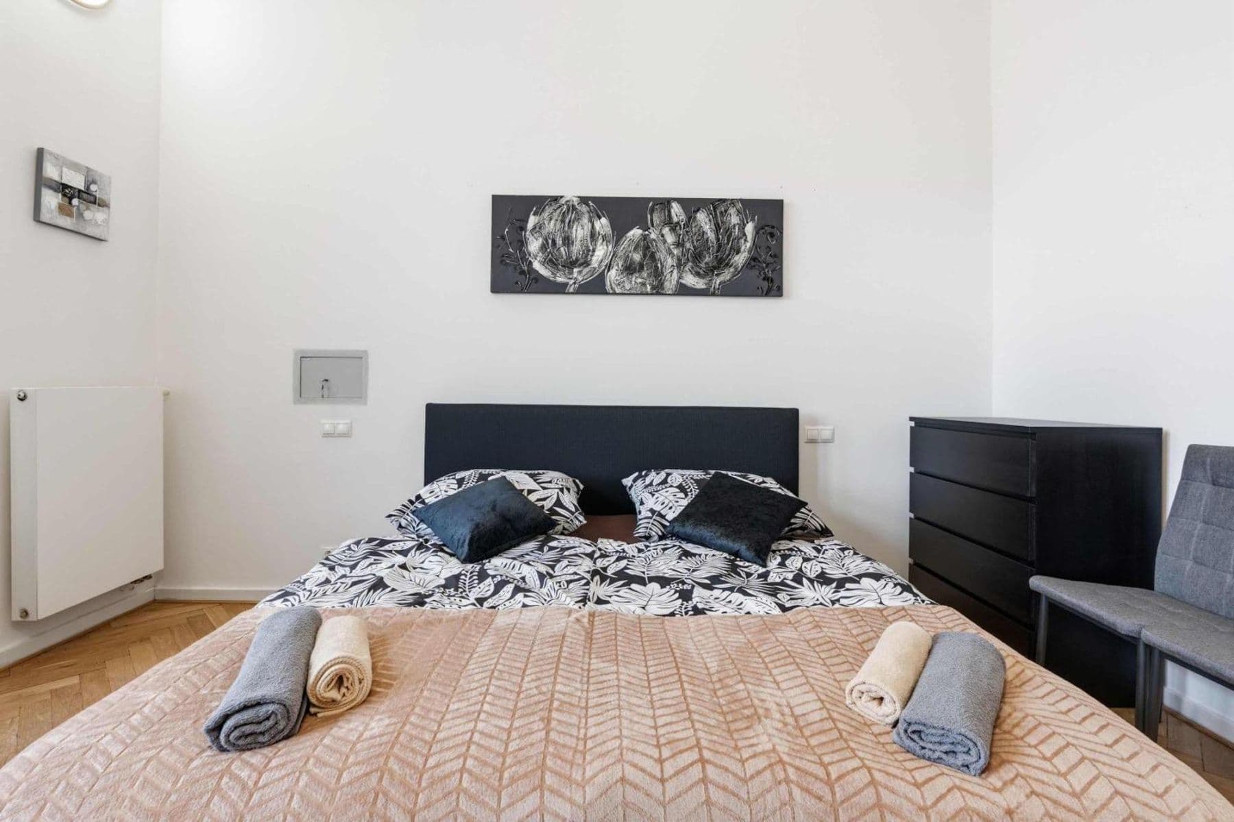 Prenájom bytu 142 m², Matoušova, Praha, Praha Prenájom bytu 142 m², Matoušova, Praha, Praha