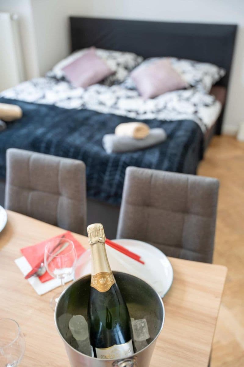 Prenájom bytu 142 m², Matoušova, Praha, Praha Prenájom bytu 142 m², Matoušova, Praha, Praha