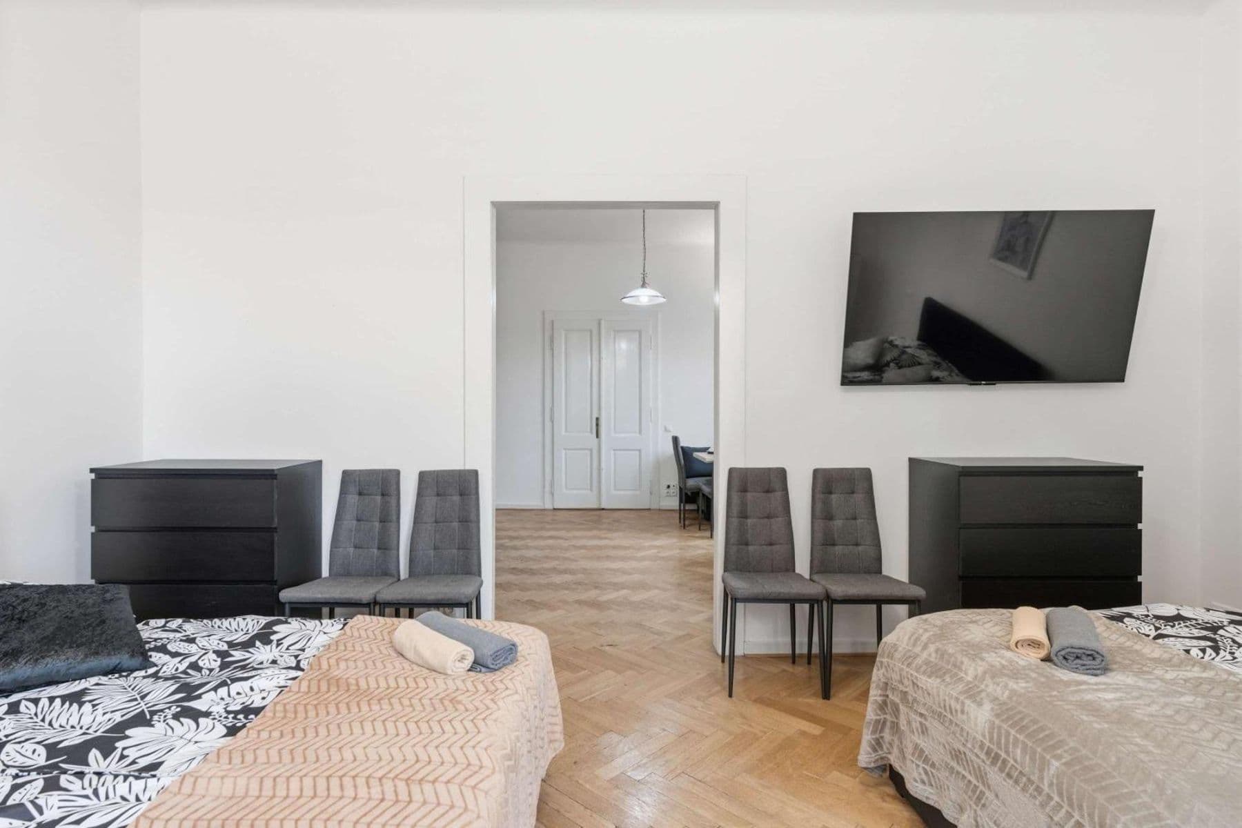 Prenájom bytu 142 m², Matoušova, Praha, Praha Prenájom bytu 142 m², Matoušova, Praha, Praha