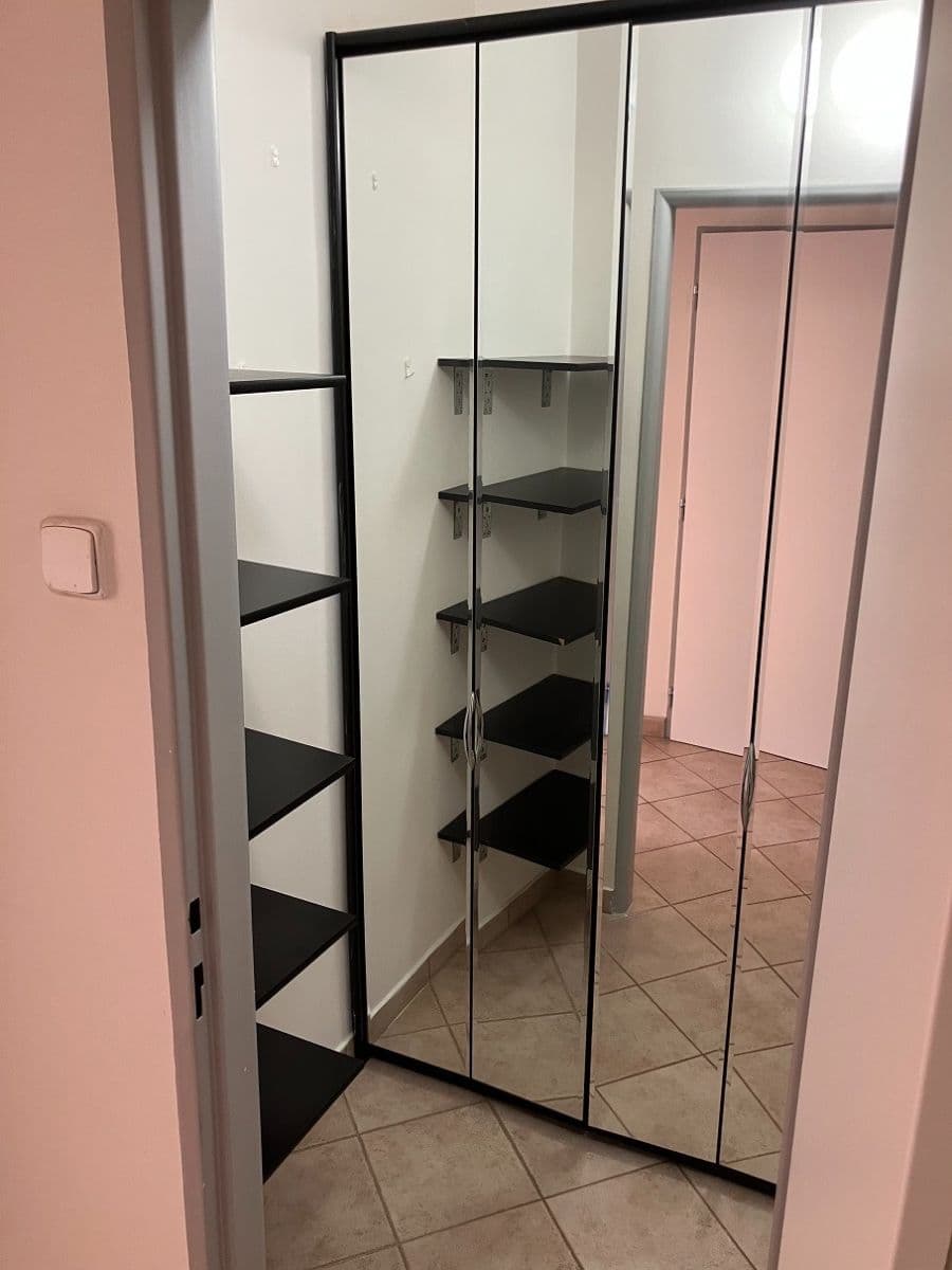 Prenájom bytu 2-izbový 62 m², Hoškova, Praha, Praha Prenájom bytu 2-izbový 62 m², Hoškova, Praha, Praha